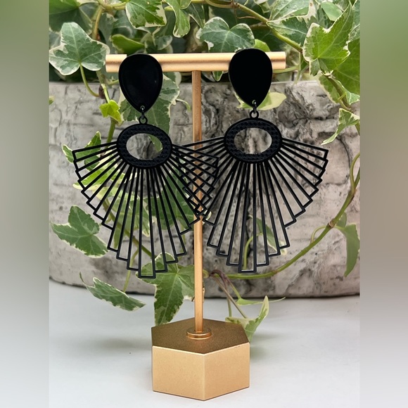 All Black Classic Art Deco Statement Earrings - Trendy Stylish Earrings - Picture 11 of 13